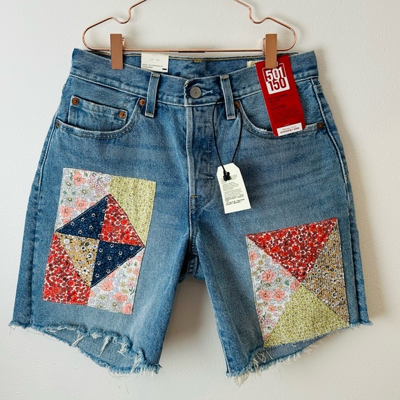 New Levi’s 501 90’s  Patchwork shorts anniversary edition light wash jean - Picture 6 of 14